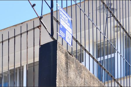 Casa à venda com 450m², 4 quartos e 4 vagas Casa à venda com 450m², 4 quartos e 4 vagasPlaquinha