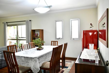 Apartamento à venda com 160m², 4 quartos e 2 vagas Apartamento à venda com 160m², 4 quartos e 2 vagasSala