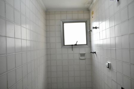 Apartamento à venda com 160m², 4 quartos e 2 vagas Apartamento à venda com 160m², 4 quartos e 2 vagasLavabo