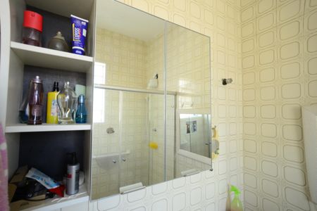 Casa à venda com 180m², 4 quartos e 1 vagaSuíte