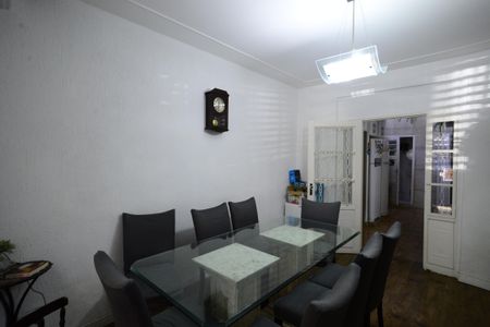 Casa à venda com 180m², 4 quartos e 1 vagaSala