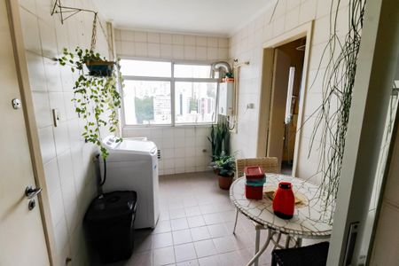 Apartamento à venda com 96m², 3 quartos e 2 vagas Apartamento à venda com 96m², 3 quartos e 2 vagasÁrea de Serviço