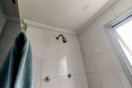 Apartamento à venda com 96m², 3 quartos e 2 vagas Apartamento à venda com 96m², 3 quartos e 2 vagasBanheiro da Suíte - chuveiro