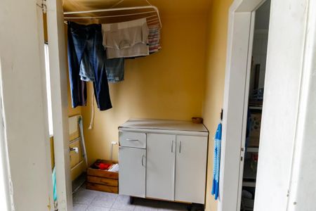 Apartamento à venda com 96m², 3 quartos e 2 vagas Apartamento à venda com 96m², 3 quartos e 2 vagasQuarto de Serviço