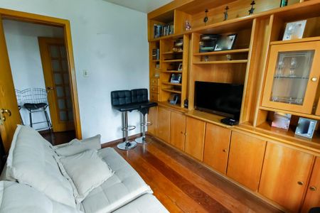 Apartamento à venda com 96m², 3 quartos e 2 vagas Apartamento à venda com 96m², 3 quartos e 2 vagasQuarto 1