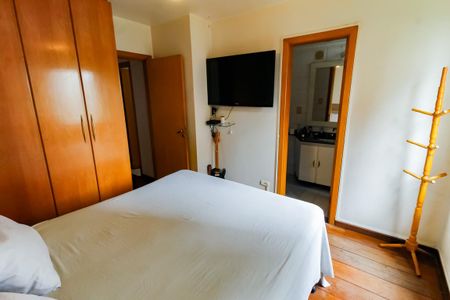 Apartamento à venda com 96m², 3 quartos e 2 vagas Apartamento à venda com 96m², 3 quartos e 2 vagasSuíte