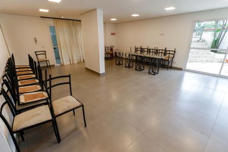 Apartamento à venda com 96m², 3 quartos e 2 vagas Apartamento à venda com 96m², 3 quartos e 2 vagasÁrea comum - Salão de festas