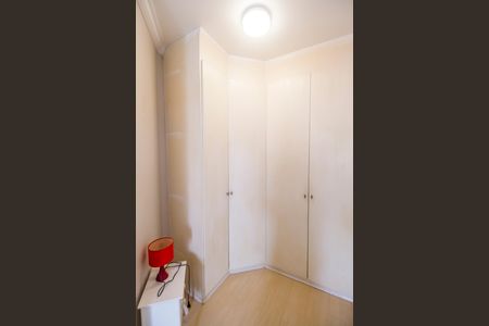 Casa de condomínio à venda com 360m², 4 quartos e 4 vagas Casa de condomínio à venda com 360m², 4 quartos e 4 vagasDetalhe