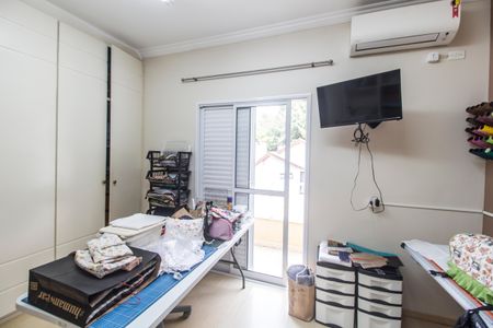 Casa de condomínio à venda com 360m², 4 quartos e 4 vagas Casa de condomínio à venda com 360m², 4 quartos e 4 vagasQuarto 4