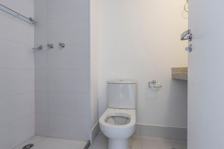 Studio à venda com 28m², 1 quarto e sem vaga Studio à venda com 28m², 1 quarto e sem vagaBanheiro