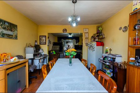 Casa à venda com 222m², 3 quartos e 1 vaga Casa à venda com 222m², 3 quartos e 1 vagaSala de jantar