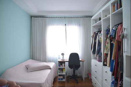 Apartamento à venda com 136m², 3 quartos e 2 vagasQuarto 2