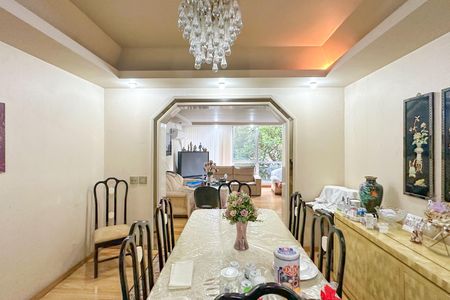 Apartamento à venda com 300m², 4 quartos e 4 vagas Apartamento à venda com 300m², 4 quartos e 4 vagasSala de Jantar