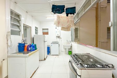 Apartamento à venda com 300m², 4 quartos e 4 vagas Apartamento à venda com 300m², 4 quartos e 4 vagasÁrea de Serviço