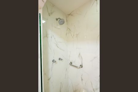 Apartamento à venda com 300m², 4 quartos e 4 vagas Apartamento à venda com 300m², 4 quartos e 4 vagasSuíte