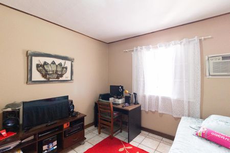 Casa à venda com 446m², 7 quartos e 4 vagas Casa à venda com 446m², 7 quartos e 4 vagasQuarto 2