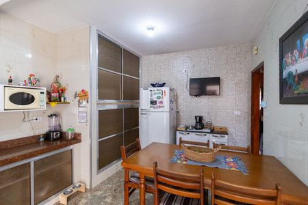 Casa à venda com 446m², 7 quartos e 4 vagas Casa à venda com 446m², 7 quartos e 4 vagasEdícula