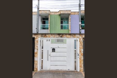 Casa à venda com 165m², 3 quartos e 4 vagasFachada