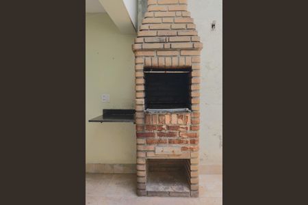 Casa à venda com 165m², 3 quartos e 4 vagasÁrea comum - Churrasqueira