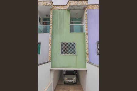 Casa à venda com 165m², 3 quartos e 4 vagasFachada