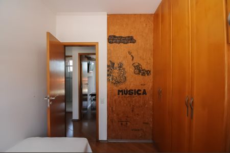 Casa de condomínio à venda com 115m², 3 quartos e 2 vagasQuarto 2