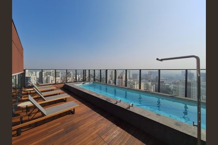 Apartamento para alugar com 31m², 1 quarto e sem vaga Apartamento para alugar com 31m², 1 quarto e sem vagaÁrea comum - Piscina