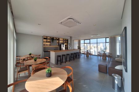 Apartamento para alugar com 31m², 1 quarto e sem vaga Apartamento para alugar com 31m², 1 quarto e sem vagaÁrea comum - Salão de festas