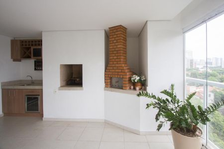 Apartamento à venda com 258m², 4 quartos e 4 vagas Apartamento à venda com 258m², 4 quartos e 4 vagasVaranda