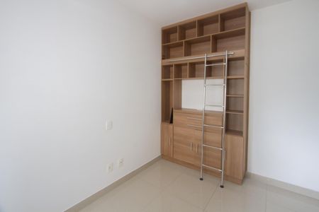 Apartamento à venda com 258m², 4 quartos e 4 vagas Apartamento à venda com 258m², 4 quartos e 4 vagasSuíte 3