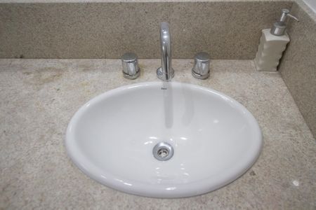 Apartamento à venda com 258m², 4 quartos e 4 vagas Apartamento à venda com 258m², 4 quartos e 4 vagasBanheiro Suíte 1