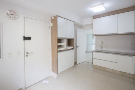 Apartamento à venda com 258m², 4 quartos e 4 vagas Apartamento à venda com 258m², 4 quartos e 4 vagasCozinha