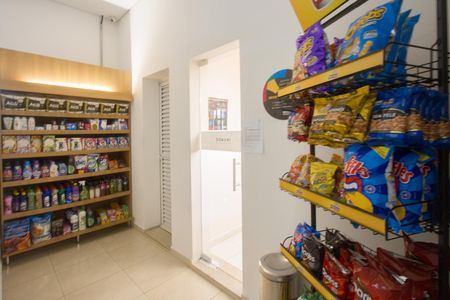 Apartamento à venda com 258m², 4 quartos e 4 vagas Apartamento à venda com 258m², 4 quartos e 4 vagasÁrea comum - Mini Mercado