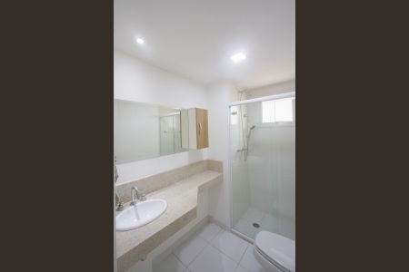 Apartamento à venda com 258m², 4 quartos e 4 vagas Apartamento à venda com 258m², 4 quartos e 4 vagasBanheiro da Suíte 3