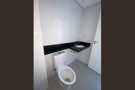 Apartamento à venda com 70m², 2 quartos e 1 vaga Apartamento à venda com 70m², 2 quartos e 1 vagaBanheiro