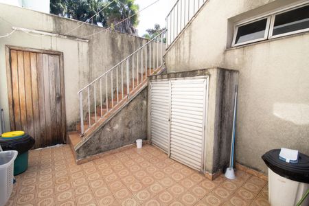 Casa à venda com 233m², 6 quartos e 6 vagas Casa à venda com 233m², 6 quartos e 6 vagasCobertura