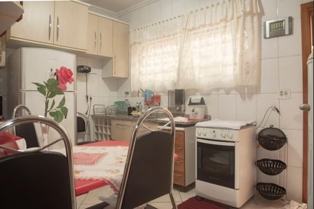 Casa à venda com 119m², 3 quartos e 2 vagasCozinha