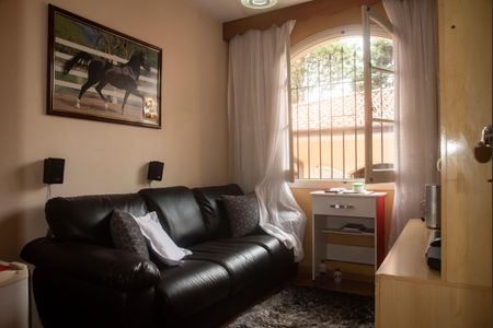 Casa à venda com 119m², 3 quartos e 2 vagasQuarto 2