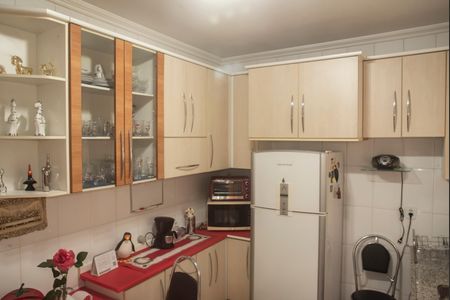 Casa à venda com 119m², 3 quartos e 2 vagasCozinha