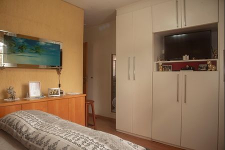 Casa à venda com 119m², 3 quartos e 2 vagasSuíte