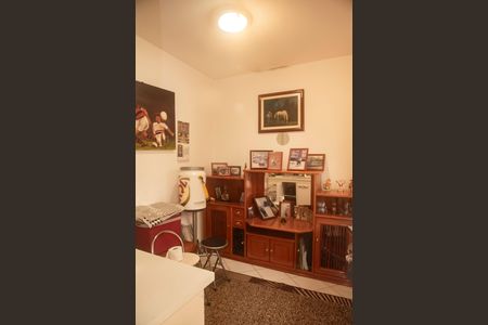 Casa à venda com 119m², 3 quartos e 2 vagasQuarto de Serviço