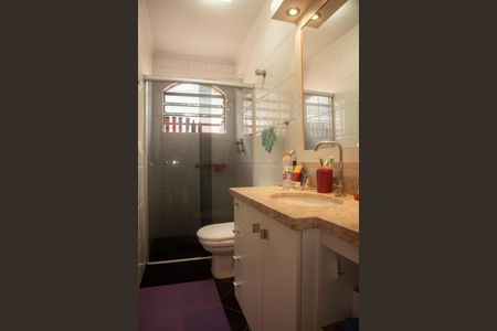 Casa à venda com 119m², 3 quartos e 2 vagasBanheiro da Suíte