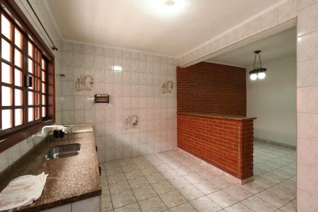 Casa à venda com 247m², 2 quartos e 2 vagasCozinha