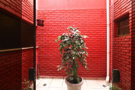 Casa à venda com 247m², 2 quartos e 2 vagasSala - Jardim de Inverno