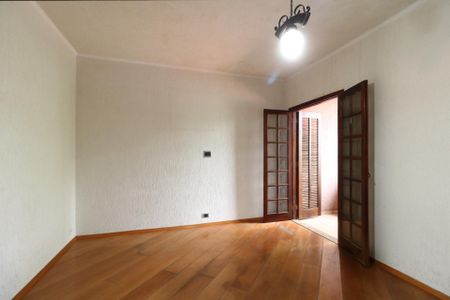 Casa à venda com 247m², 2 quartos e 2 vagasSuíte