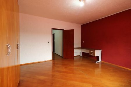 Casa à venda com 247m², 2 quartos e 2 vagasQuarto