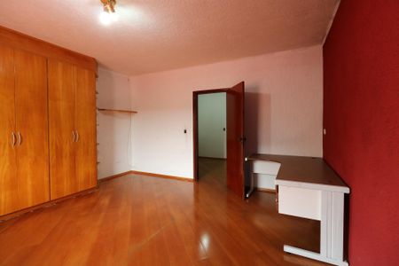 Casa à venda com 247m², 2 quartos e 2 vagasQuarto