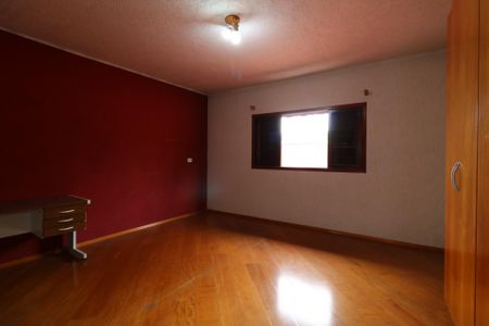 Casa à venda com 247m², 2 quartos e 2 vagasQuarto