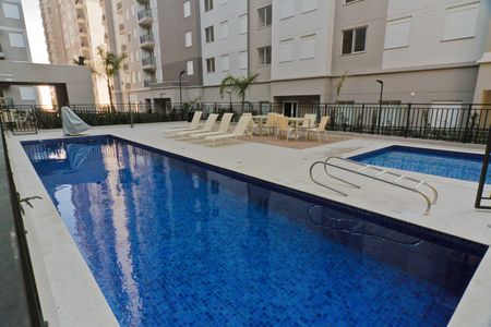 Apartamento para alugar com 35m², 2 quartos e sem vagaÁrea comum - Piscina