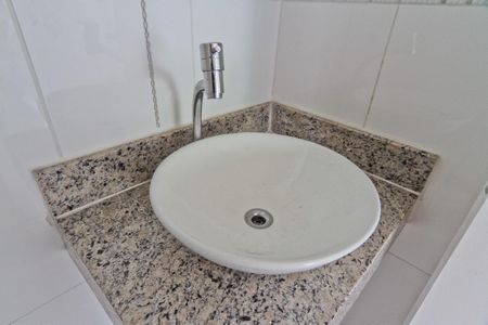 Casa à venda com 180m², 3 quartos e 5 vagas Casa à venda com 180m², 3 quartos e 5 vagasLavabo