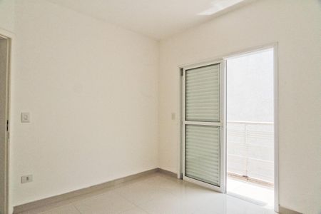 Casa à venda com 180m², 3 quartos e 5 vagas Casa à venda com 180m², 3 quartos e 5 vagasQuarto 2